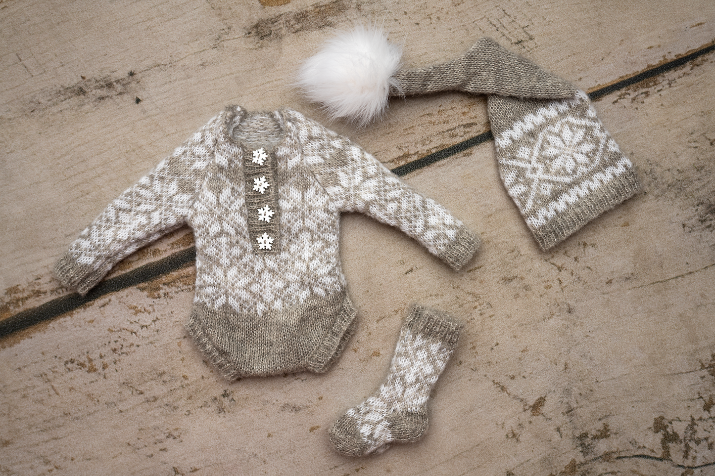 Christmas Olivia sets (newborn size)