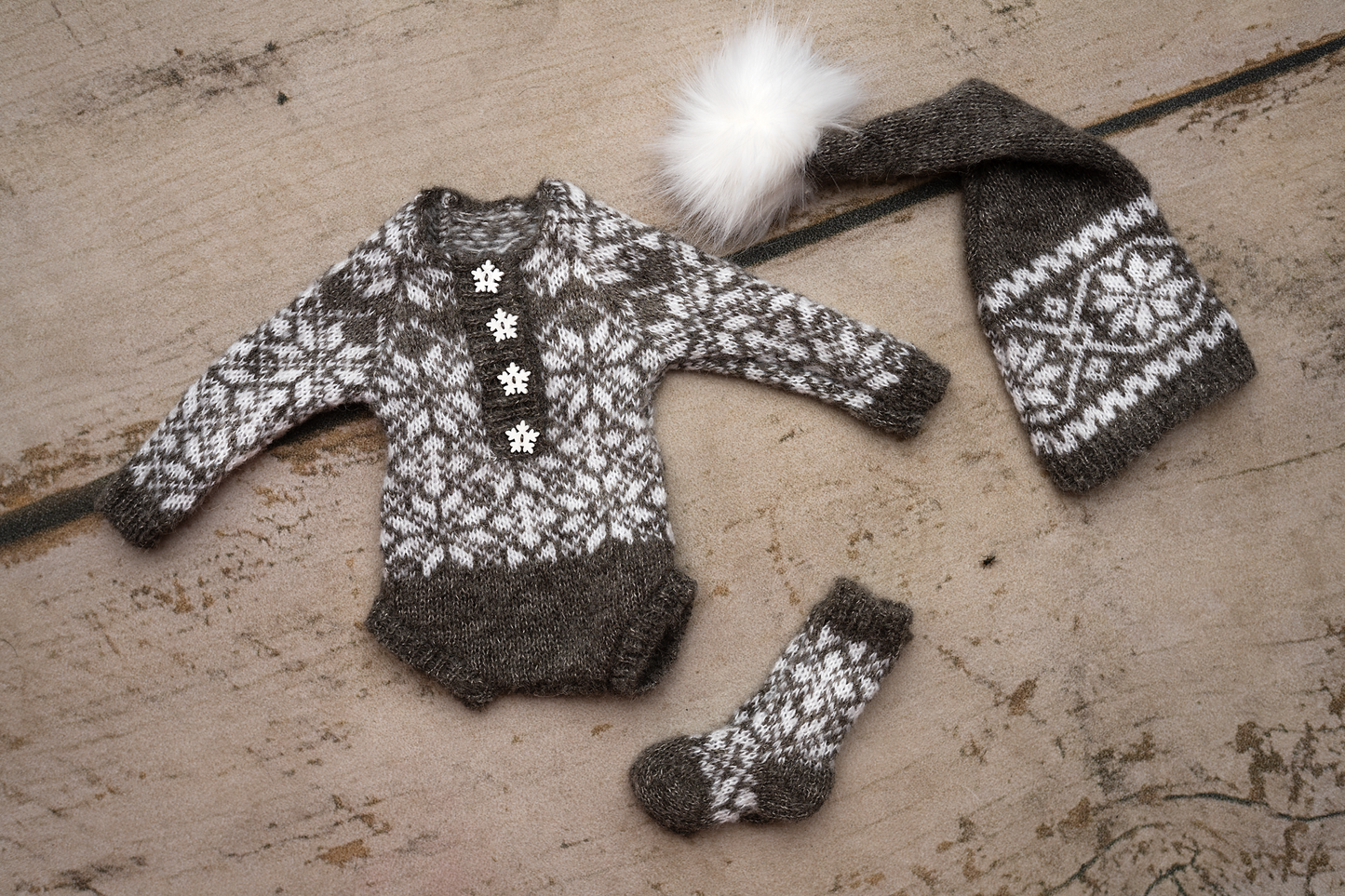 Christmas Olivia sets (newborn size)