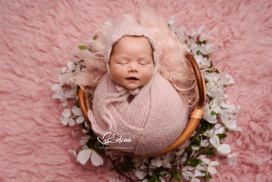 Chunky textured knitted wrap & bonnet