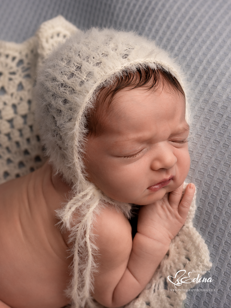 Fluffy soft wrap & bonnet set