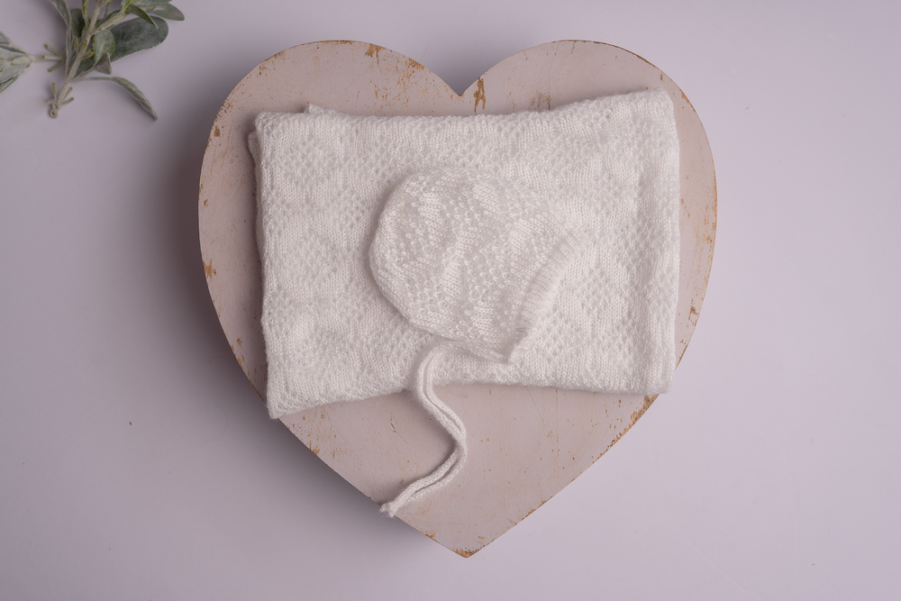 VICTORIA knitted lace wraps