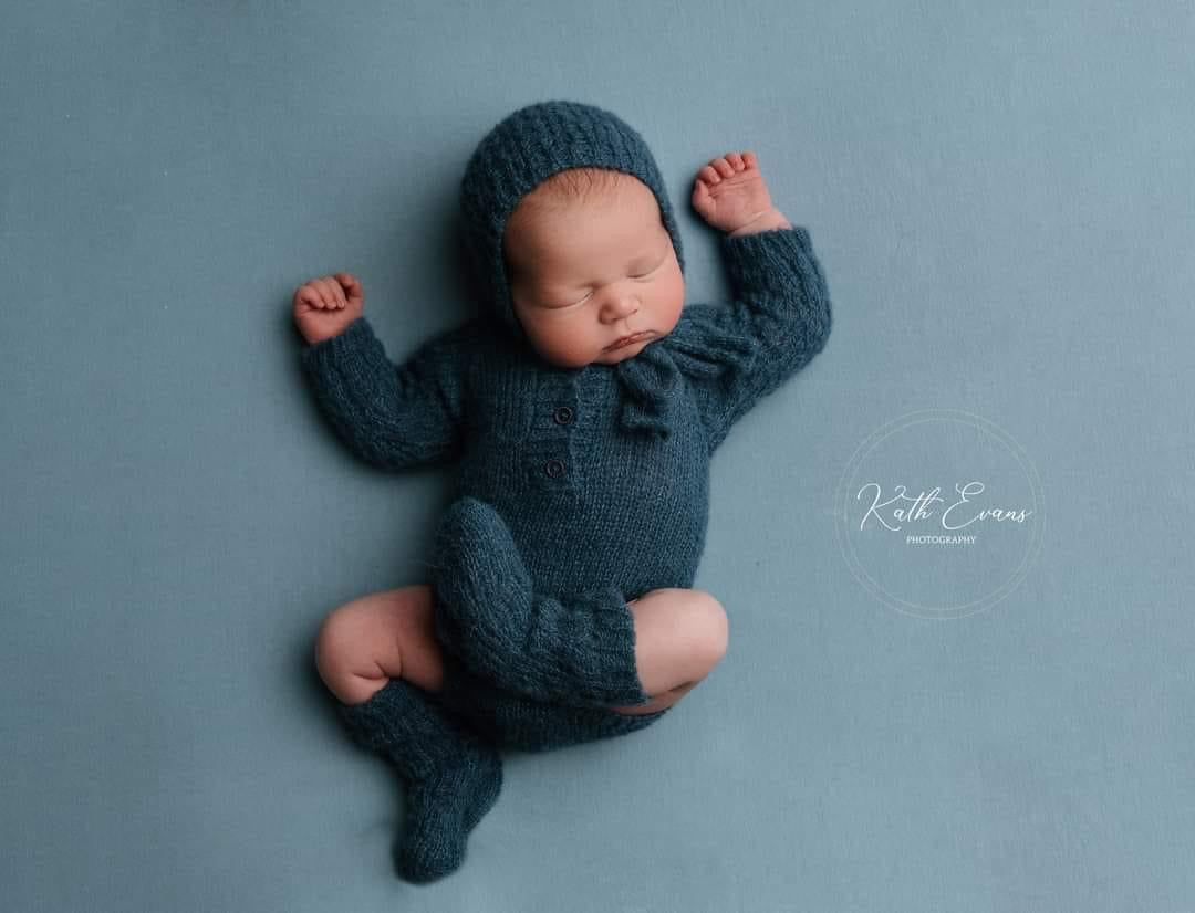 Olivia newborn sets with socks