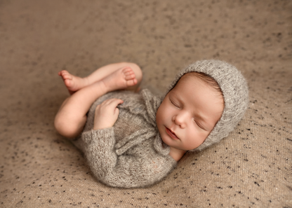 Olivia newborn sets with socks