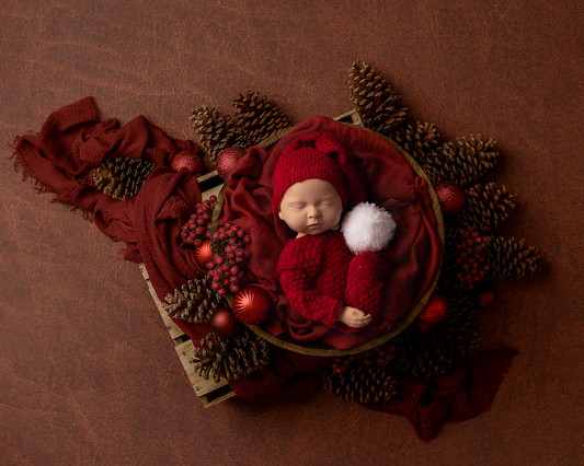 Red Christmas outfit (newborn)